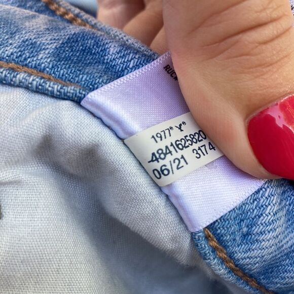 American Eagle Outfitters High Rise 90’s Boyfriend - Picture 9 of 9